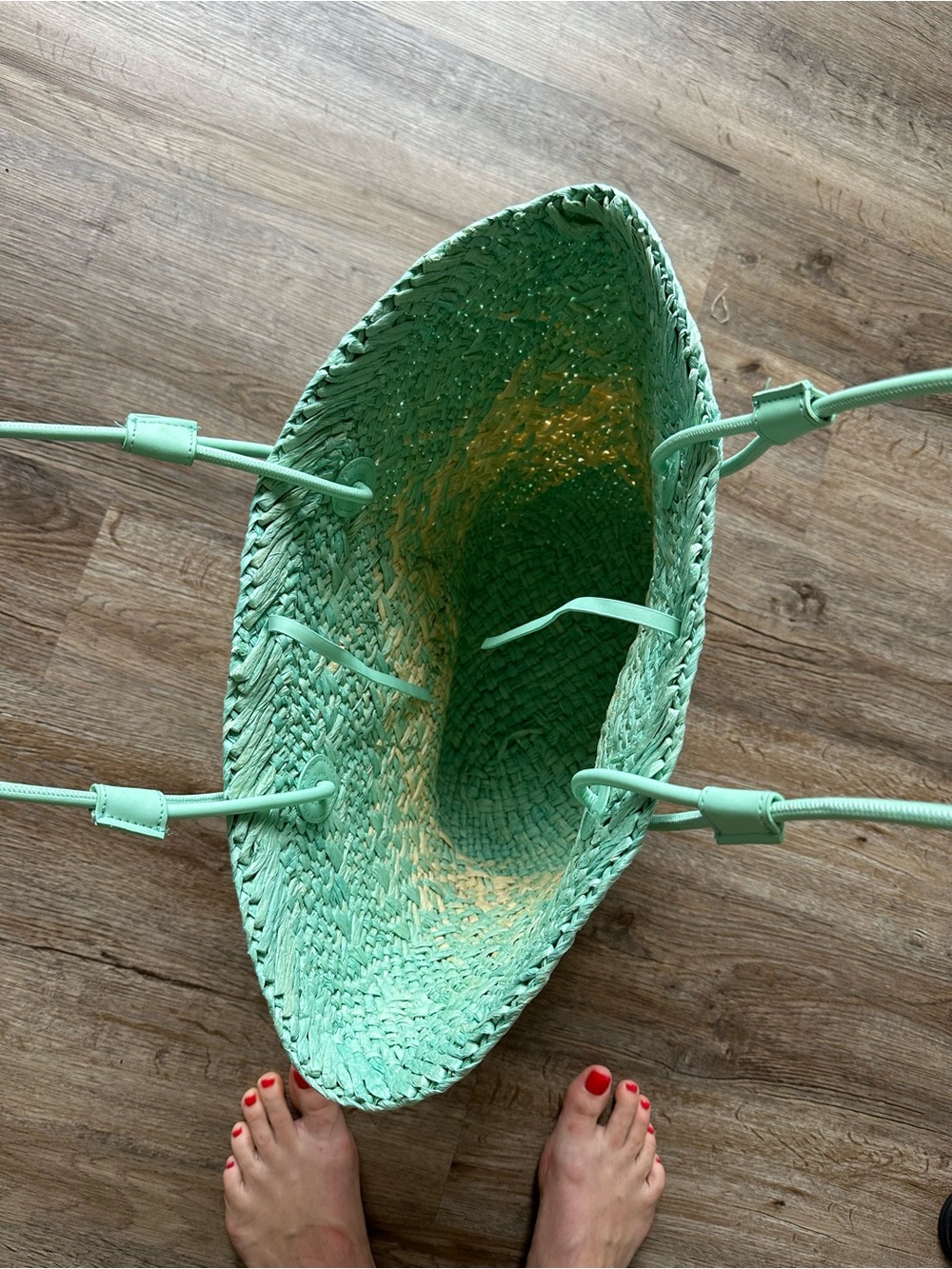 Woven Straw Tote - Picture 4 of 7